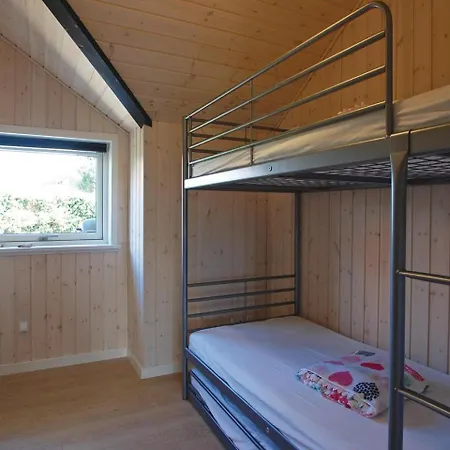 Three-bedroom Holiday In بيت للعطل